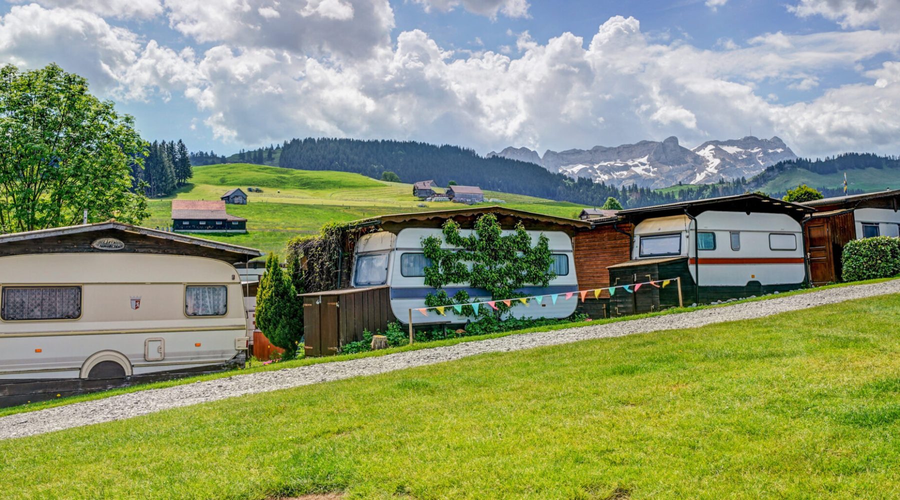 00081-camping-header